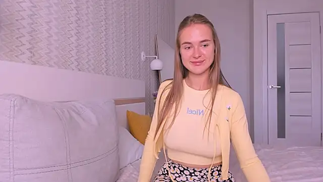 LilMary  online show from October 2025 06:15:02 AM