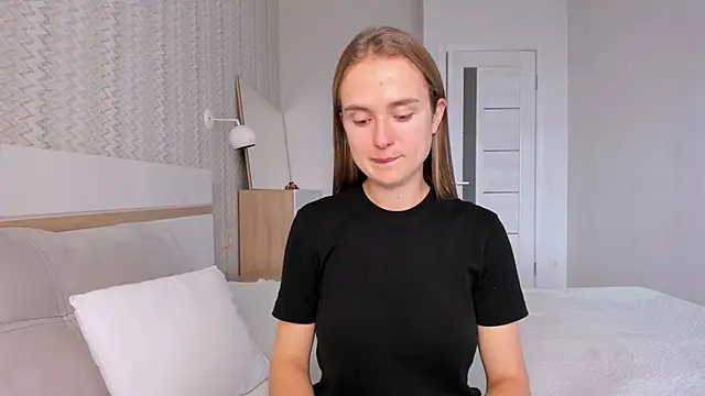 LilMary  online show from November 2025 11:36:01 AM