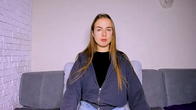 LilMary  online show from November 2025 09:26:02 PM