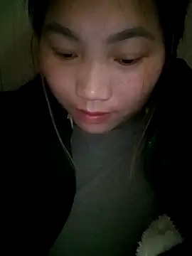 min-xinh online show from February 2026 11:00:02 PM