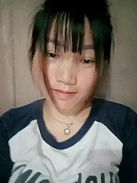 Snapshot of min-xinh chatting on April 2026 01:58:02 AM min-xinh online show from April 2026 01:58:02 AM