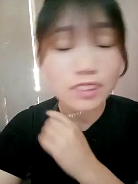 min-xinh online show from February 2026 06:35:01 AM