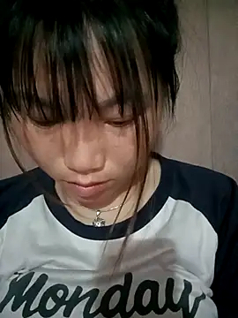 Snapshot of min-xinh chatting on April 2026 09:35:01 PM min-xinh online show from April 2026 09:35:01 PM
