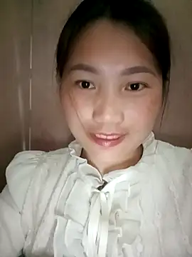 min-xinh online show from November 2025 07:00:02 AM