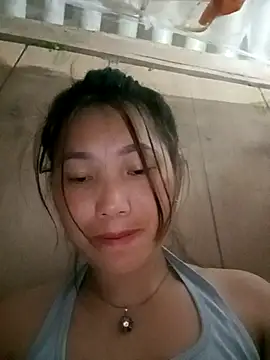 min-xinh online show from October 2025 12:17:01 PM