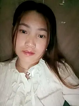 min-xinh online show from November 2025 04:11:02 PM