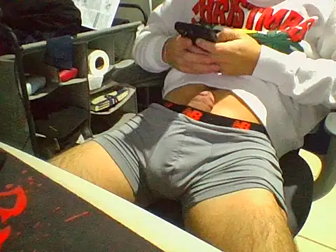 AlbertoRuiz086 online show from November 2025 07:24:02 AM