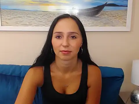 LuisaLive online show from October 2025 06:14:02 AM