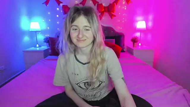 CamillaDreamer online show from April 2026 10:28:02 PM