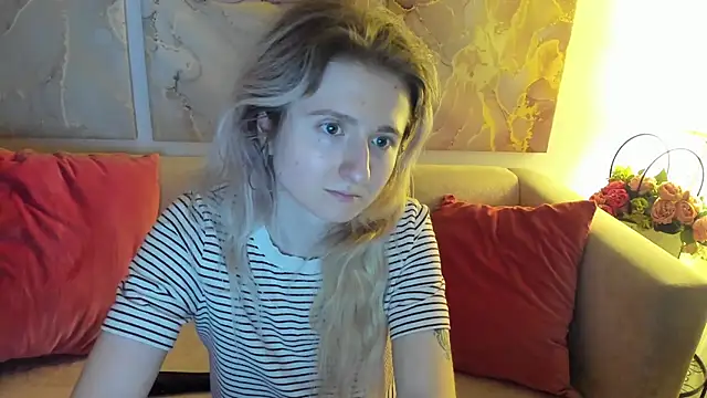 CamillaDreamer online show from April 2026 08:43:01 PM