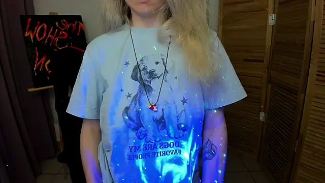 Snapshot of CamillaDreamer chatting on July 2026 05:01:01 PM CamillaDreamer online show from July 2026 05:01:01 PM