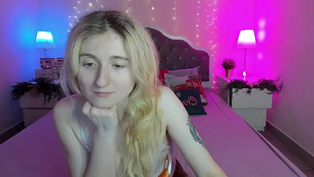 CamillaDreamer online show from December 2025 06:14:02 PM