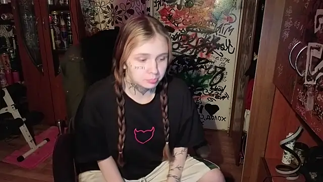 Liaaa Li online show from October 2025 08:19:02 PM