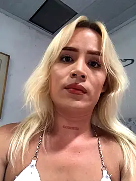 Snapshot of alexawinterrr chatting on December 2025 07:45:01 PM alexawinterrr online show from December 2025 07:45:01 PM