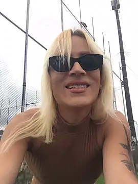 Snapshot of alexawinterrr chatting on December 2025 06:21:02 PM alexawinterrr online show from December 2025 06:21:02 PM