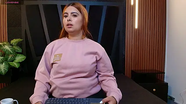 Valka Ross online show from February 2026 05:18:01 AM