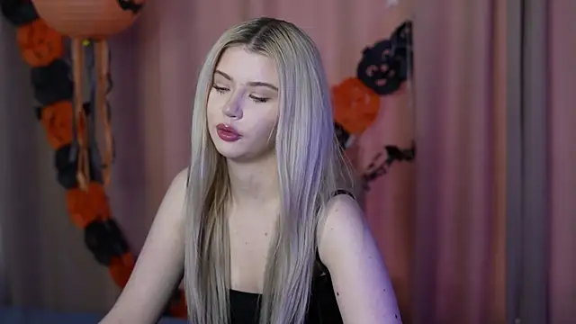 AshleyNikoo online show from November 2025 09:25:01 AM