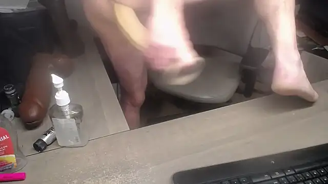 sackstor online show from December 2025 09:48:01 PM