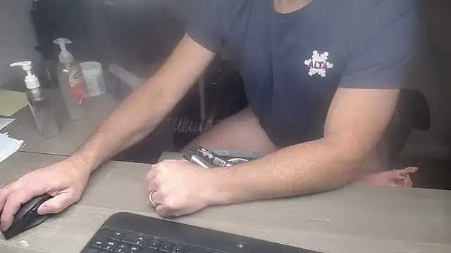 sackstor online show from November 2025 09:08:01 PM