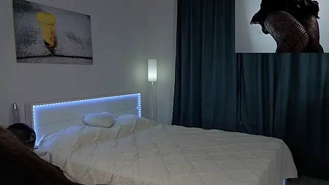 ShawtyEmma online show from June 2026 03:34:01 PM