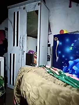 Snapshot of Lona2525 chatting on November 2025 08:02:01 PM Lona2525 online show from November 2025 08:02:01 PM