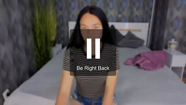 Emilly  Grey online show from June 2026 06:18:02 PM
