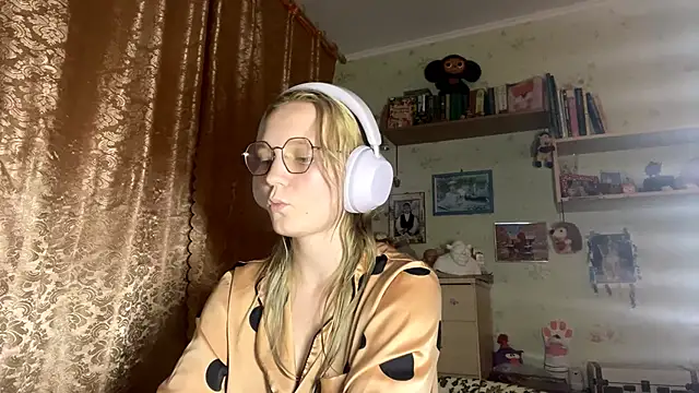 xX Looola Xx online show from October 2025 07:28:01 PM