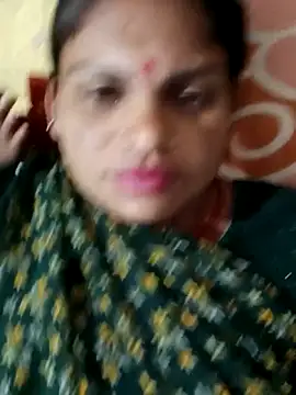 Snapshot of SHMA-77 chatting on October 2025 04:19:02 PM SHMA-77 online show from October 2025 04:19:02 PM