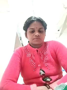 SHMA-77 online show from November 2025 03:17:02 PM
