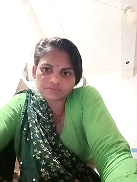 Snapshot of SHMA-77 chatting on October 2025 03:23:01 PM SHMA-77 online show from October 2025 03:23:01 PM