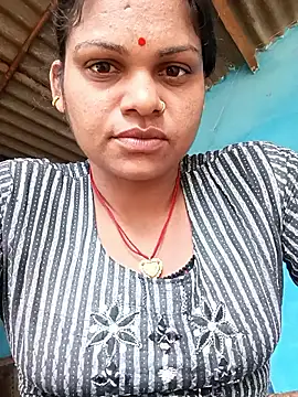 Snapshot of SHMA-77 chatting on October 2025 07:53:02 AM SHMA-77 online show from October 2025 07:53:02 AM