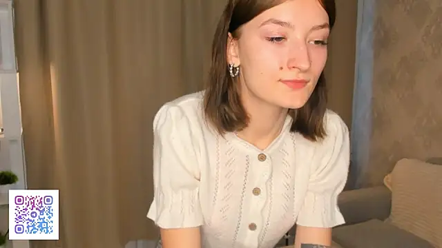 AnnaleeJennie online show from September 2025 04:07:01 AM
