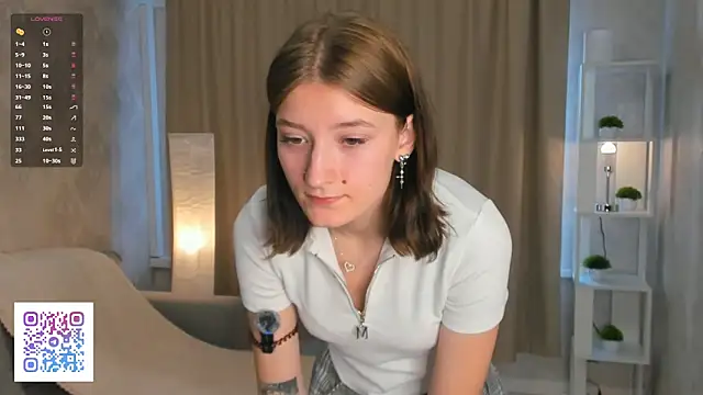 AnnaleeJennie online show from October 2025 04:13:02 AM