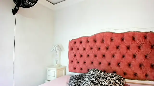 Snapshot of hannarose1208 chatting on December 2025 01:24:02 PM hannarose1208 online show from December 2025 01:24:02 PM