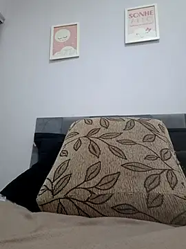 AlinemariaX online show from November 2025 05:46:01 PM