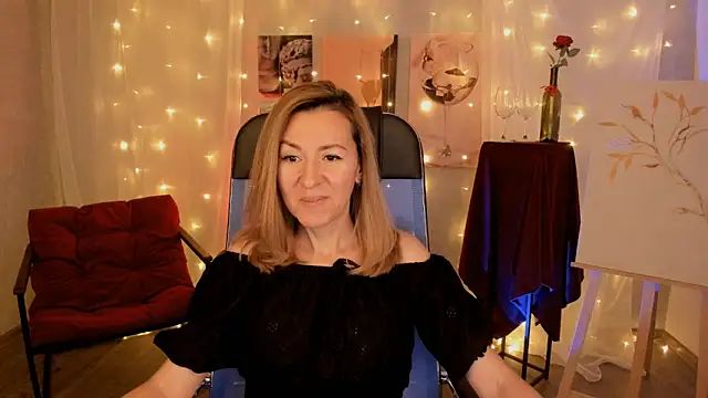 DonnaSmitth online show from December 2025 01:10:02 PM