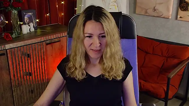 DonnaSmitth online show from May 2026 06:47:01 PM