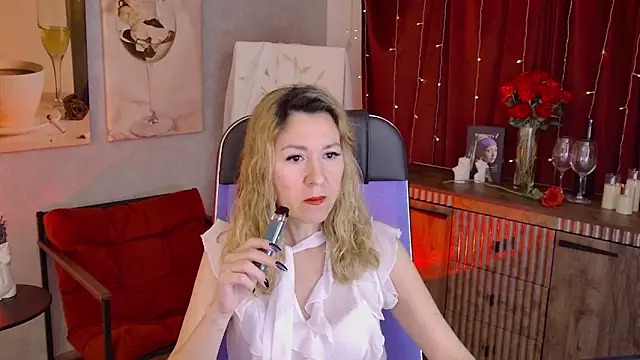 DonnaSmitth online show from April 2026 06:54:02 PM