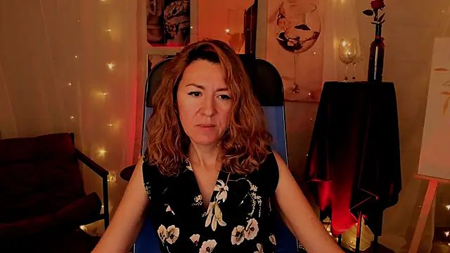 DonnaSmitth online show from November 2025 03:23:02 PM