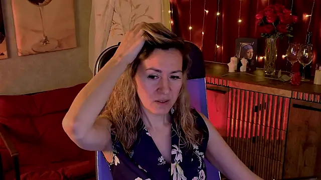 DonnaSmitth online show from April 2026 07:07:02 PM