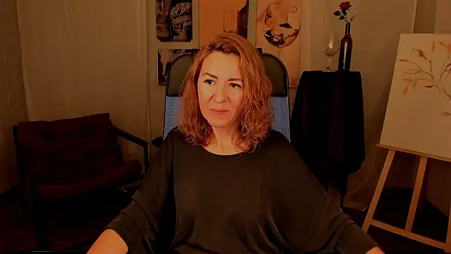 Snapshot of DonnaSmitth chatting on October 2025 03:45:02 PM DonnaSmitth online show from October 2025 03:45:02 PM