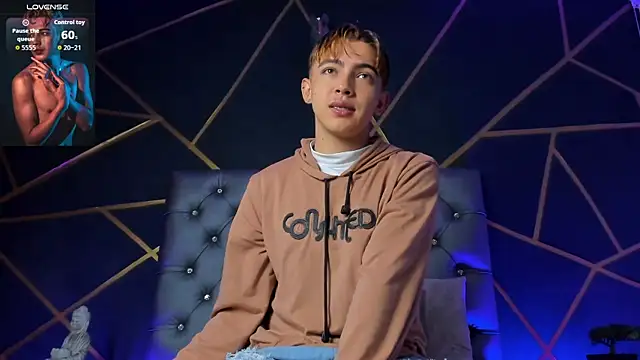 Lian Miller1  online show from January 2026 12:31:02 PM