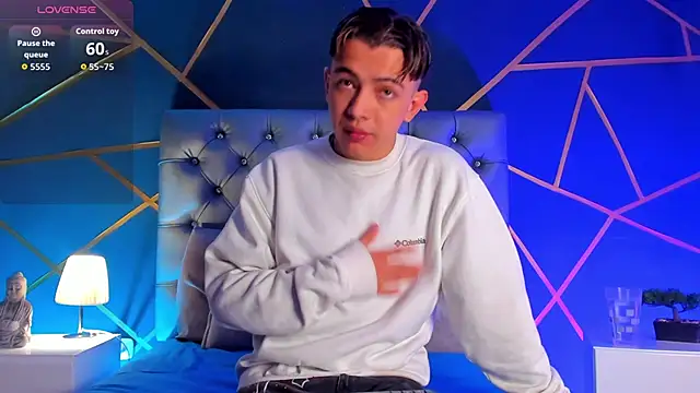 Lian Miller1  online show from March 2026 02:09:01 PM