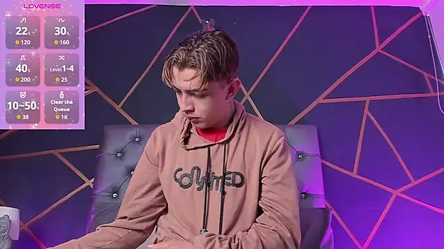 Lian Miller1  online show from April 2026 12:45:02 PM