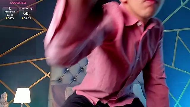 Lian Miller1  online show from March 2026 12:31:02 PM