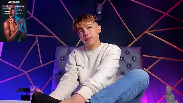 Lian Miller1  online show from February 2026 12:45:01 PM