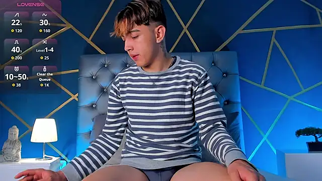 Lian Miller1  online show from March 2026 12:31:01 PM