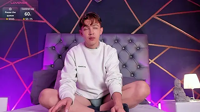 Lian Miller1  online show from March 2026 12:28:02 PM