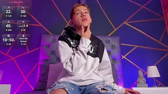 Lian Miller1  online show from March 2026 12:39:02 PM