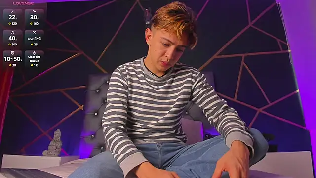 Lian Miller1  online show from February 2026 08:19:02 PM